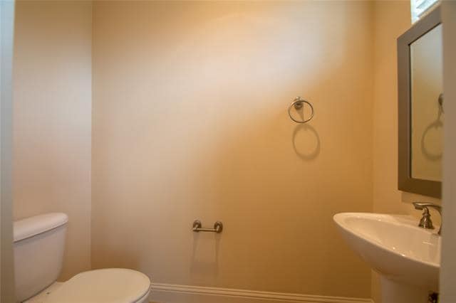 Building Photo - 708 Skyline Bluff Ct