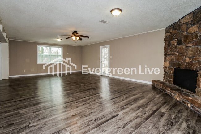 Building Photo - 3519 Naylor Dr