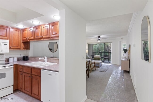 Building Photo - 15126 Parkside Dr