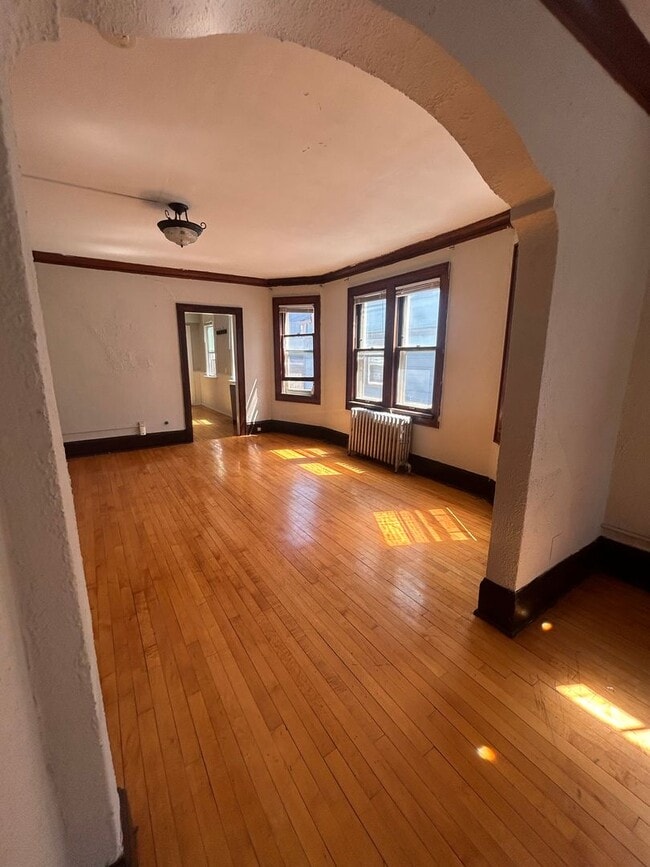 Building Photo - 1650 N Arlington Pl