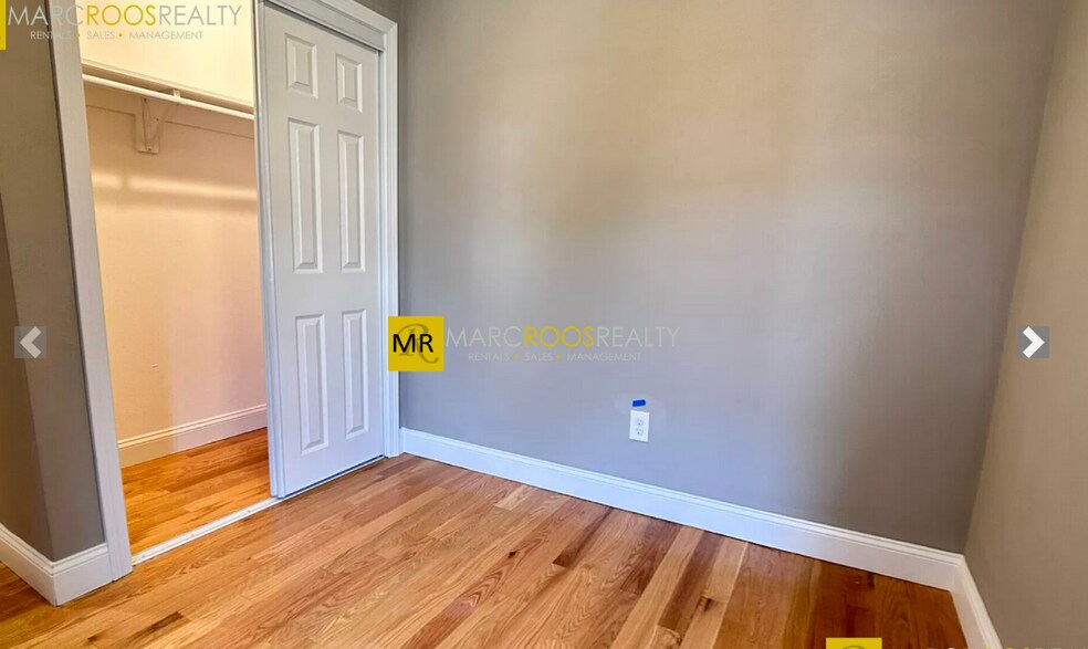 Building Photo - 1914 Beacon St