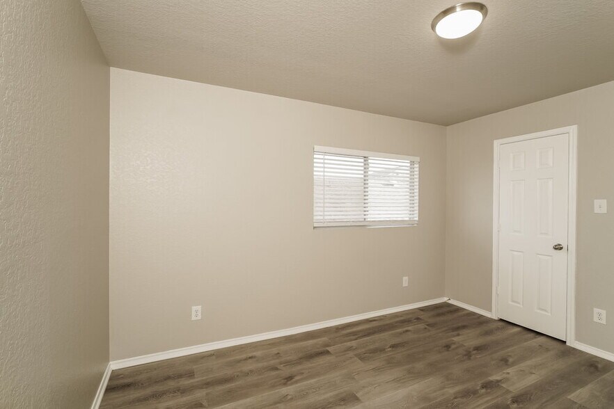 Building Photo - 3818 Ashleaf Pecan