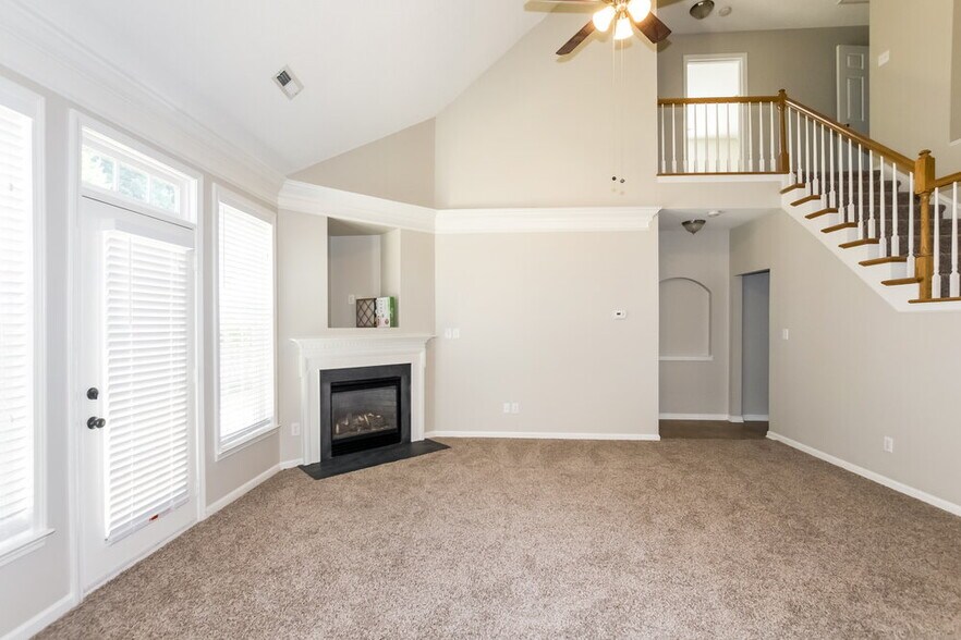 Building Photo - 7418 Sparkleberry Dr