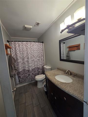 Building Photo - 6000 Maple Springs Dr