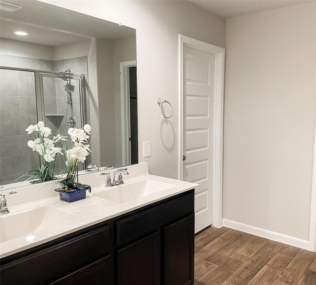 Building Photo - 13114 Leisure Cove Dr