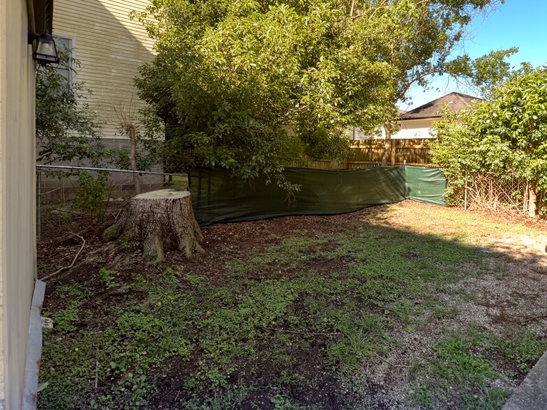 Building Photo - 6022 Vermillion Blvd