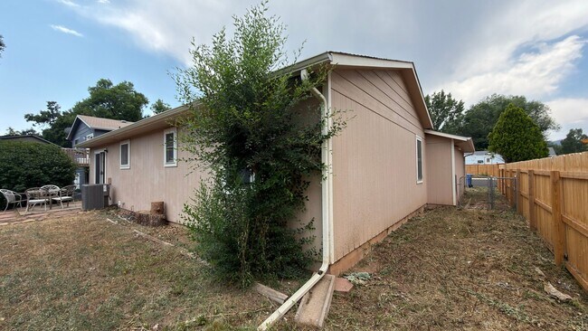 Building Photo - Great House In Fort Collins