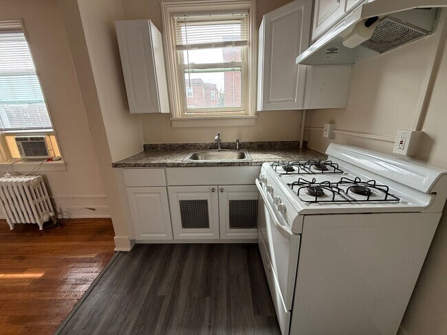 Building Photo - 101-129 Central Square