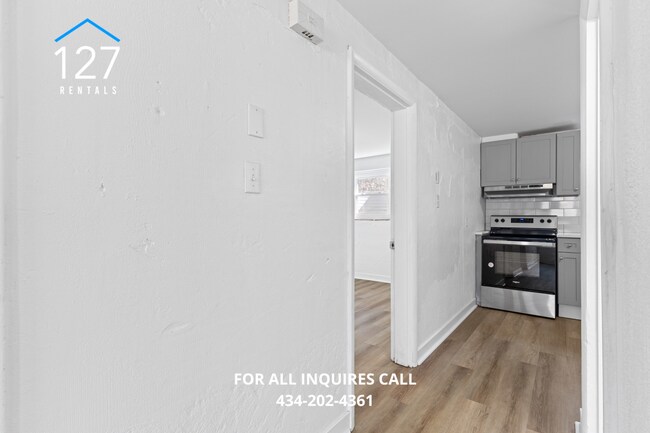 Building Photo - Comfortable & Convenient 1-Bedroom Apartment in Prime Lynchburg Location!