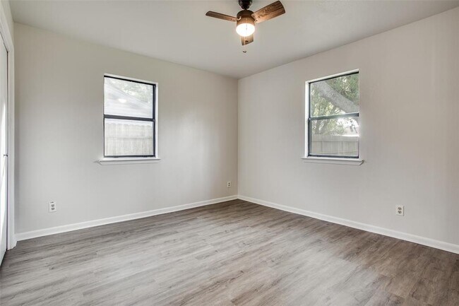 Building Photo - 2212 Rifle Bend Dr