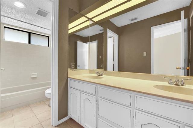 Building Photo - 1105 Cloudcrest Ct