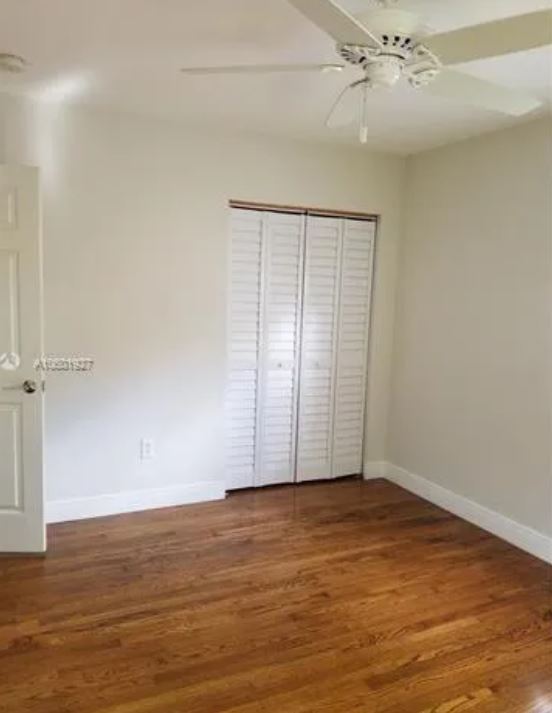 Building Photo - 4630 SW 12th St