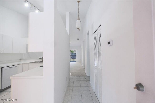 Building Photo - 126 Pebble Shores Dr