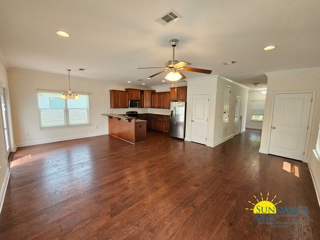 Building Photo - Charming Two-Story 3BR Cul-De-Sac Home in Santa Rosa Beach!