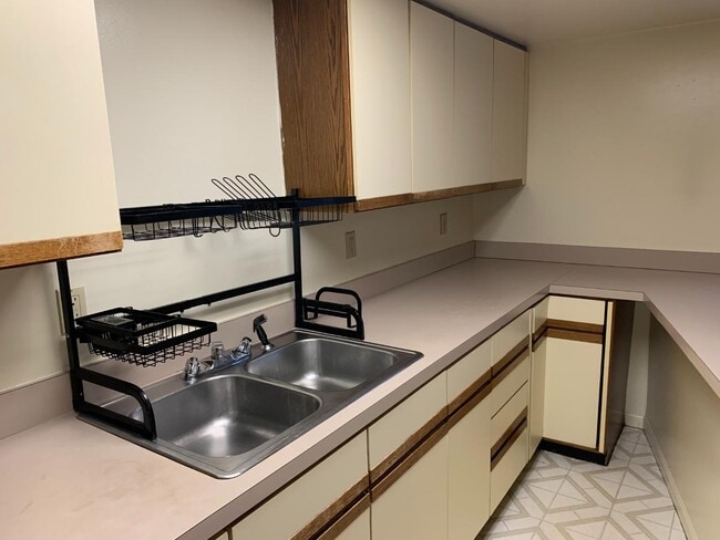 Building Photo - 226 W Michigan Ave