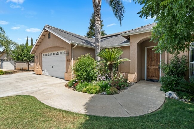 Building Photo - 687 Glenn View Ct