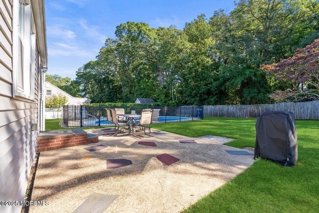 Building Photo - 23 Barbara Ln