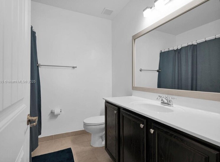 Building Photo - 8986 SW 214th Ter