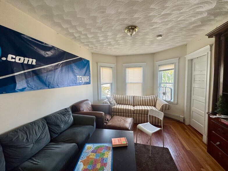 Building Photo - 288 Boston Ave