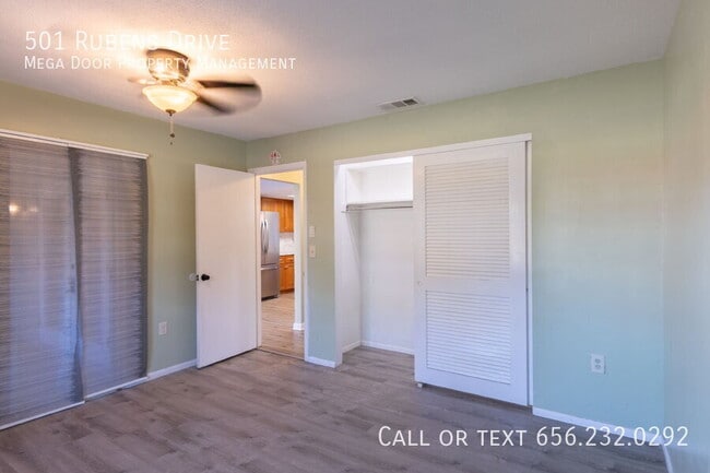 Building Photo - 501 Rubens Dr