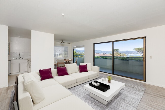 Building Photo - 48 Lyford Dr