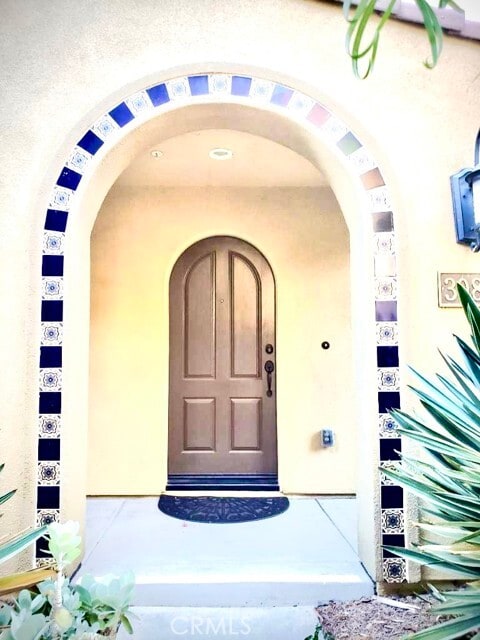 Building Photo - 308 S Arroyo Dr