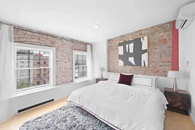 Building Photo - 25 Peck Slip