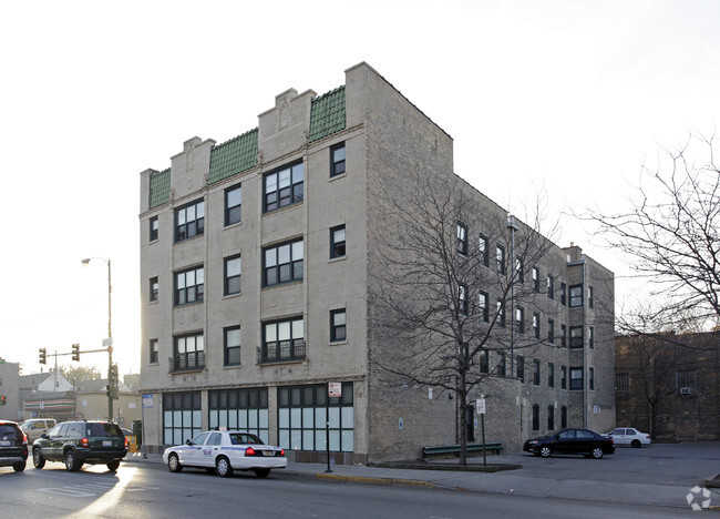 Exterior Photo - Belray Apartments