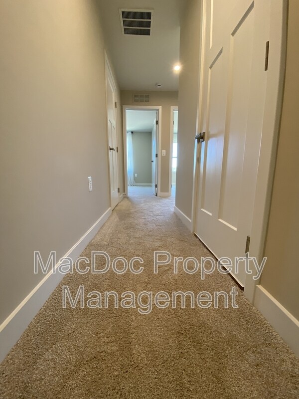Building Photo - 18422 Centennial Cir