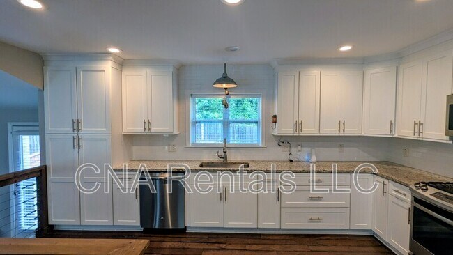 Building Photo - 3290 Forest Creek Dr SW