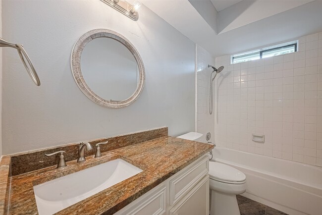 Building Photo - 4031 Sherwood W