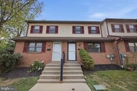 Building Photo - 1006 N York Rd