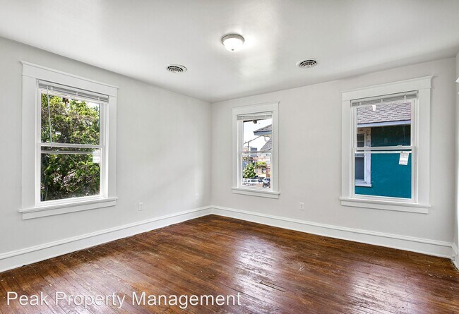Building Photo - 4 br, 2 bath House - 1304 Bainbridge St.