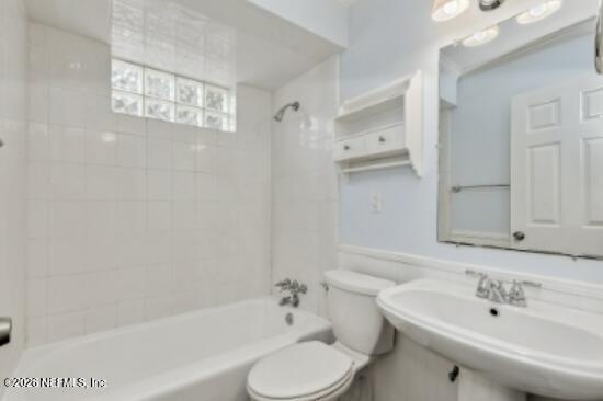 Building Photo - 7924 Renoir Dr