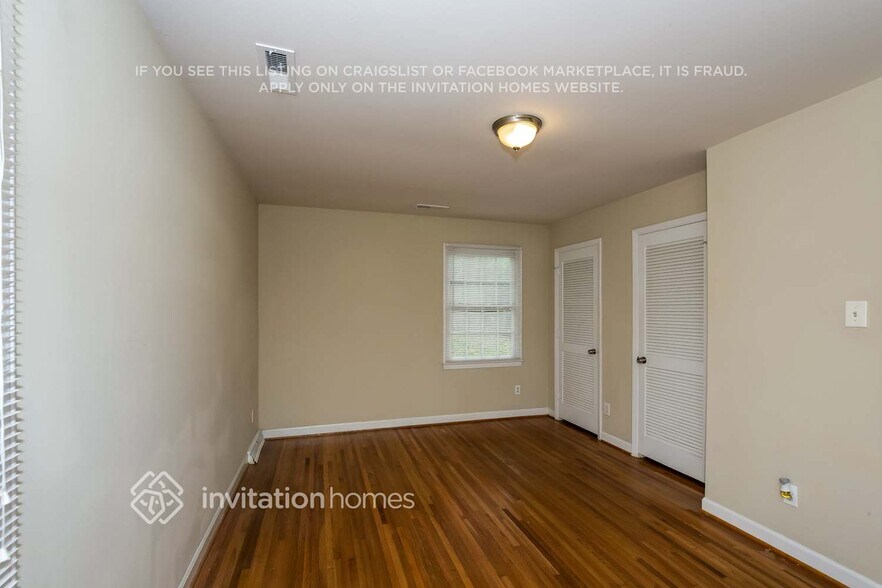 Building Photo - 6000 Sheppard Ct