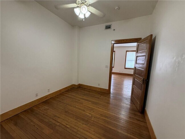 Building Photo - 459 Dauphin St