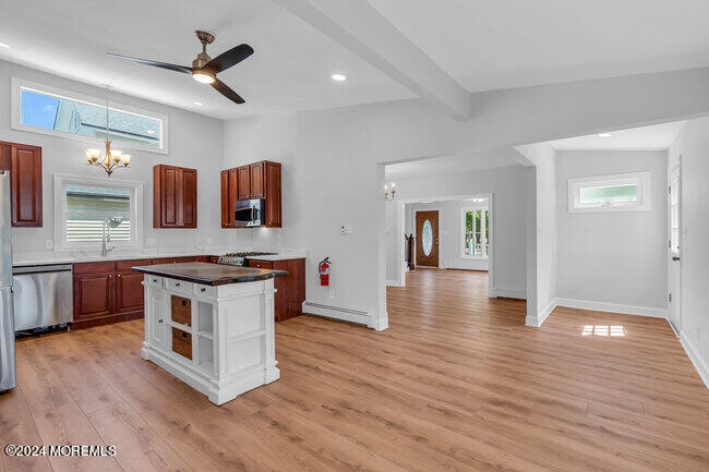 Building Photo - 30 Cedar St