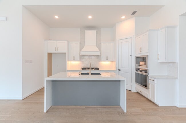 Building Photo - 21722 Ellsworth Gdn Ln