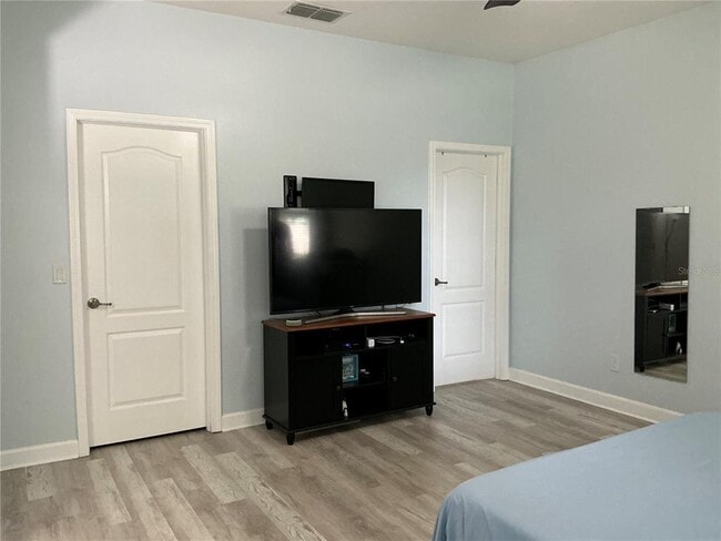 Building Photo - 15662 Signature Drive