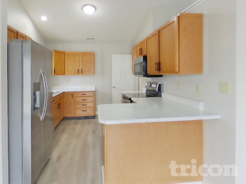 Building Photo - 7260 Kidwell Dr