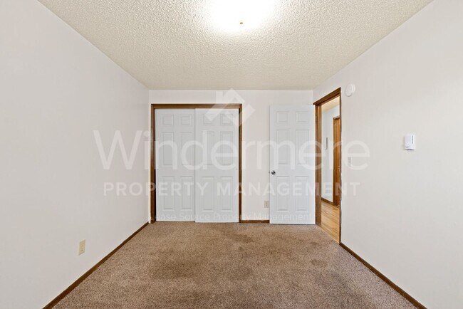 Building Photo - 816 W Cleveland Ave