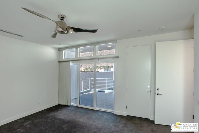 Building Photo - 392 Suave Ln