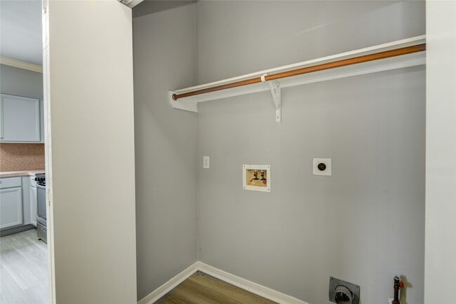 Building Photo - 19402 Hickory Meadow Ln