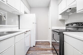 Building Photo - Villa Nueva