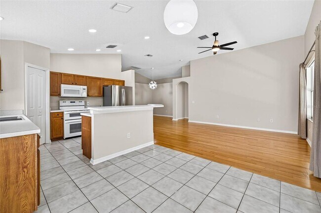 Building Photo - 13411 Staghorn Rd