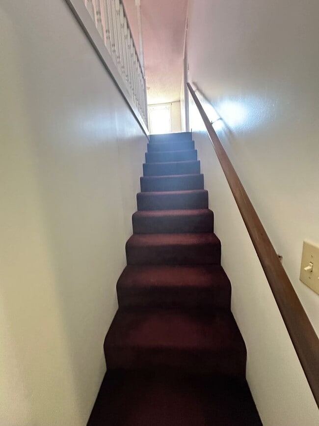 Building Photo - NEW RENTAL LISTING - NO HUD NO SECTION 8