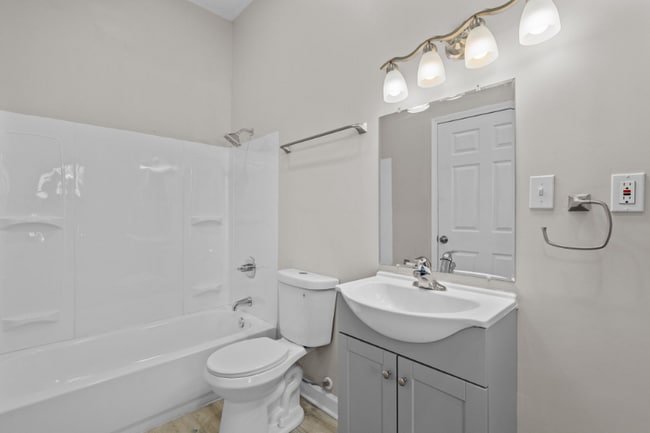 Building Photo - 3231 Taft Ave