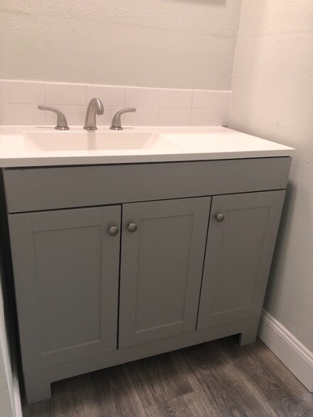 Building Photo - 1445 12th Ave S