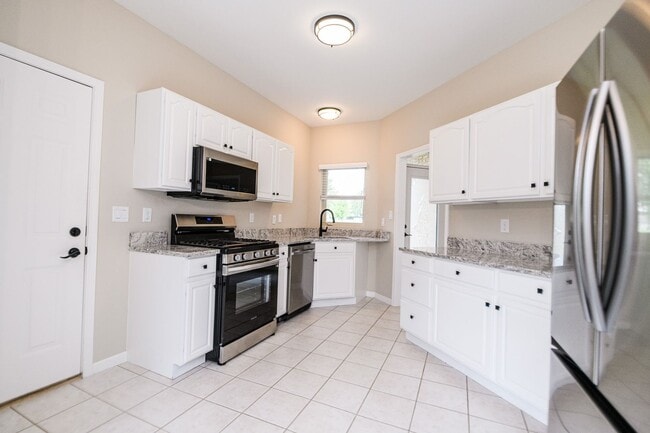 Building Photo - 2 bed 2 bath Ranch Townhouse in Winfield