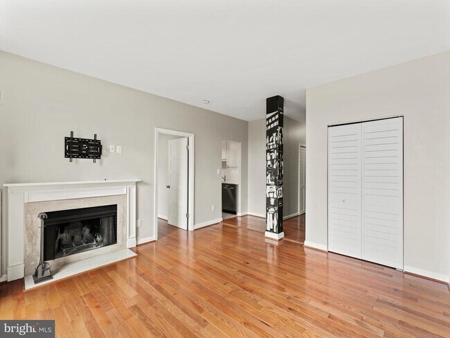 Building Photo - 2000 16th St NW